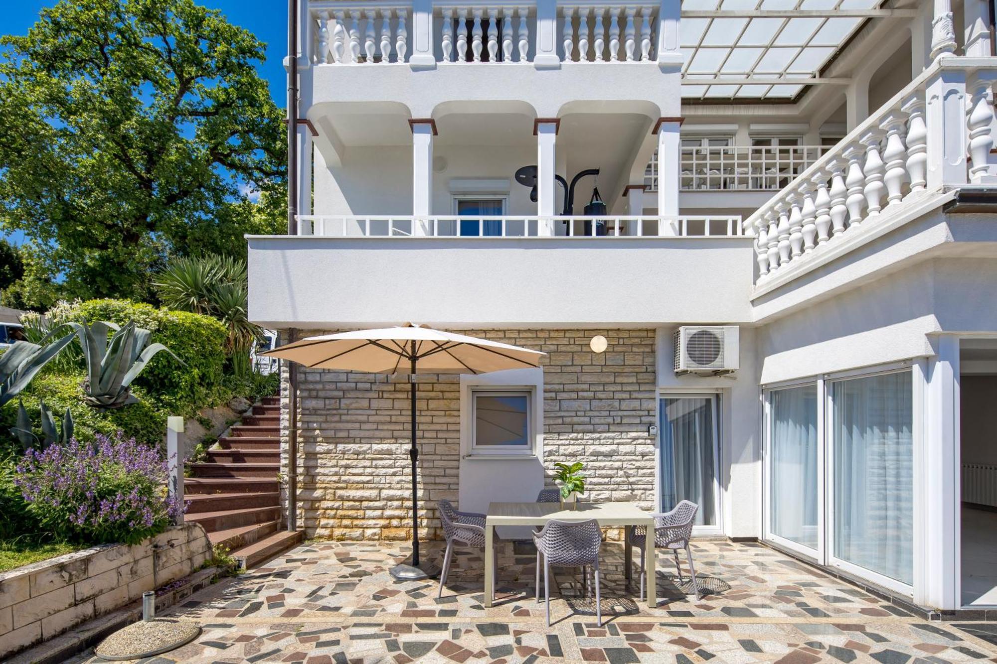Villa Garden Apartment With Pool Opatija Exterior foto